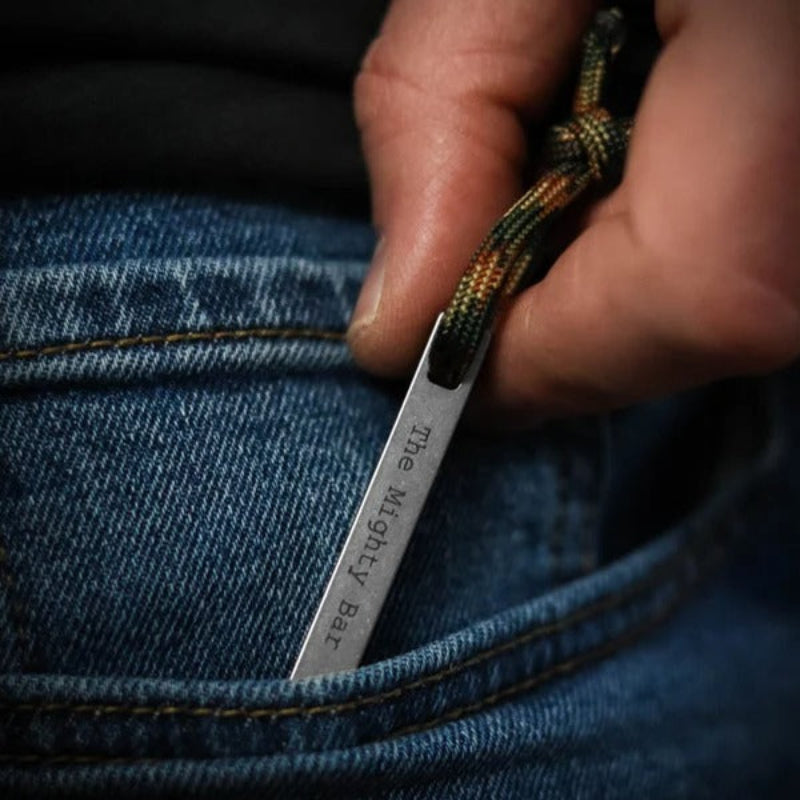 Mini Pry Bar – Multifunctional mini tool for your keychain