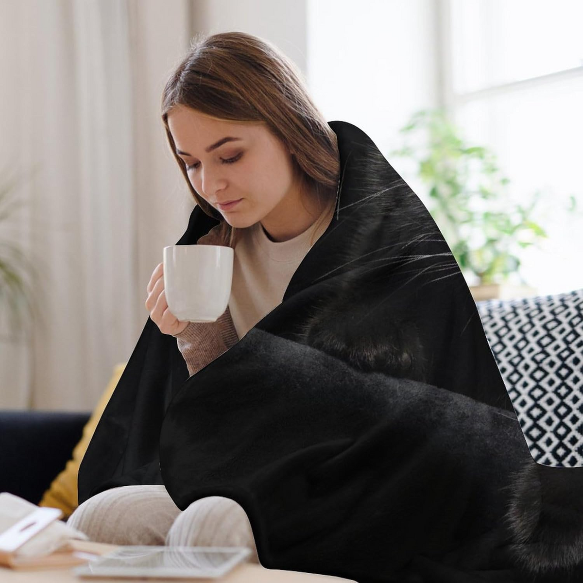 CozyBlanket Throw Blanket Cat Motif, Ultra-soft Flannel