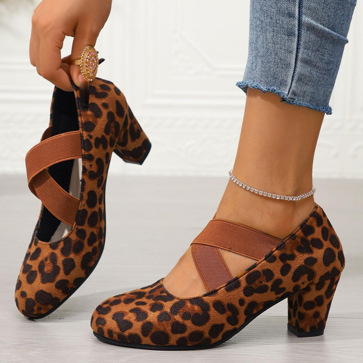 Traditional Women's Oktoberfest Shoes, Velvet Pumps with Criss-Cross Straps