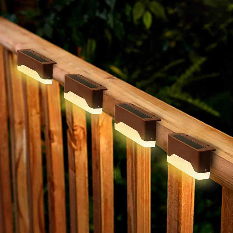 LED solar outdoor light with dusk sensor