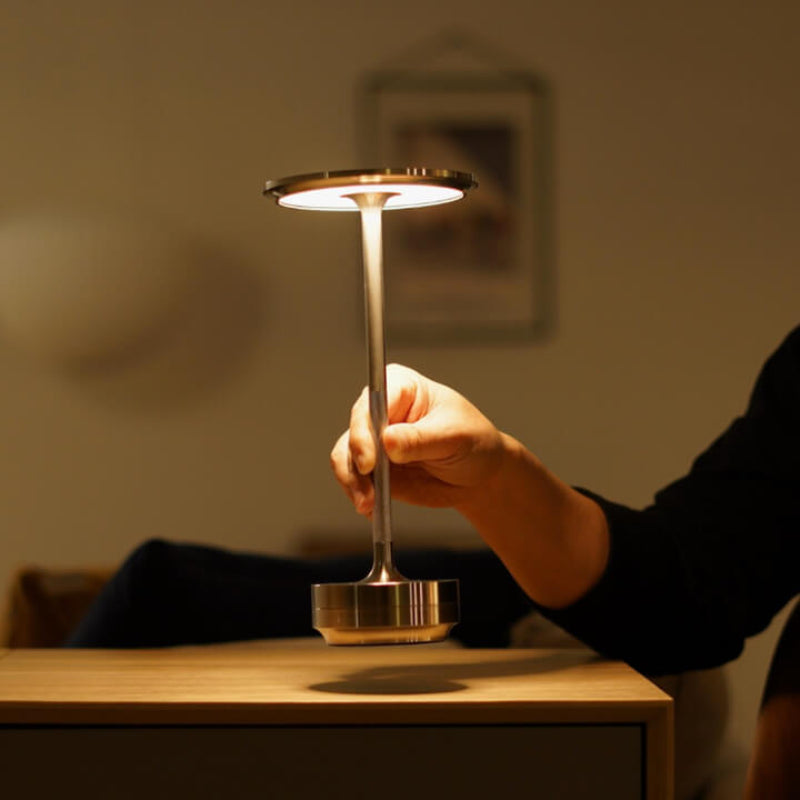 LuxeLamp – Touch bedside lamp with three light colors