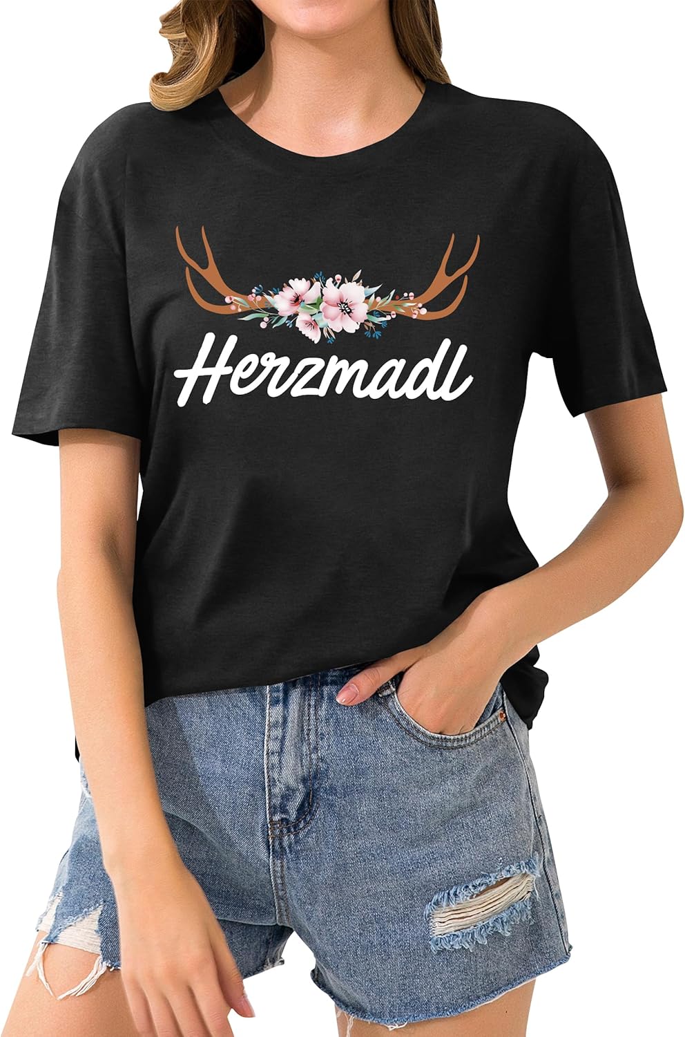Oktoberfest Women's Short Sleeve T-Shirt, Heart Girl Wiesn Shirt