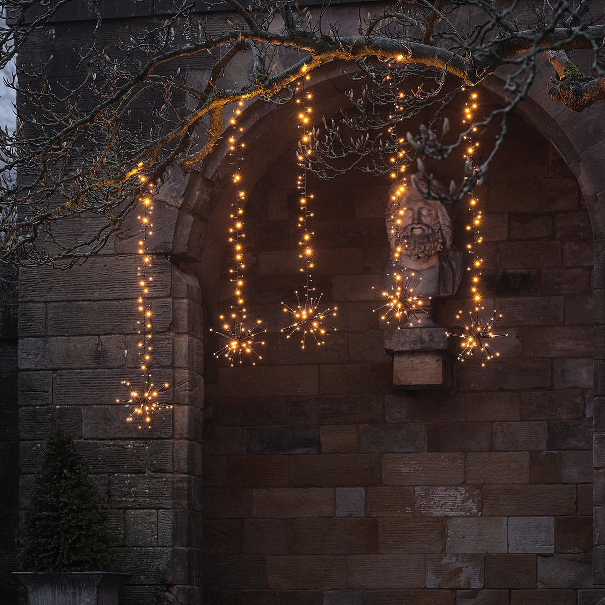 StarburstGlow LED Hanging Decoration with Flashing Effect for Outdoor Use