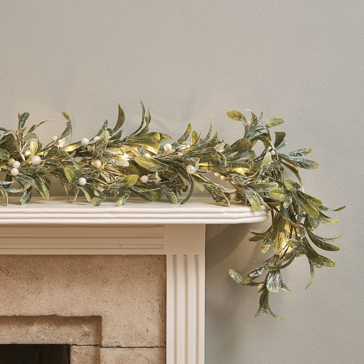 Christmas garland mistletoe illuminated – 2 m