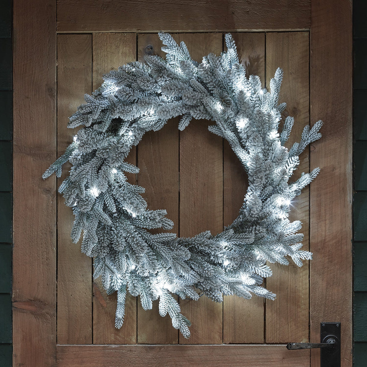 Christmas wreath, illuminated – snow-dusted 60 cm