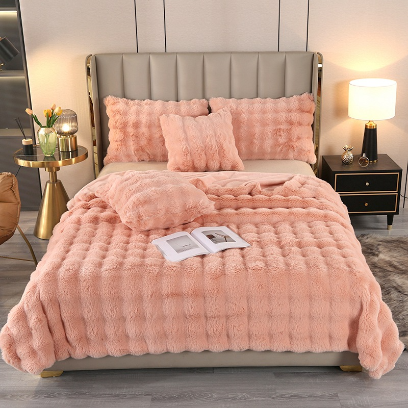 Extra Thick Throw Blanket – Fluffy Plush Blanket & Warm Winter Blanket for Sofa and Bed