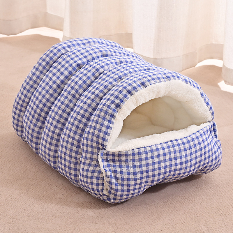 Pet House for Dogs & Cats – Cozy Animal House, Sleeping Den & Pet Bed for Winter