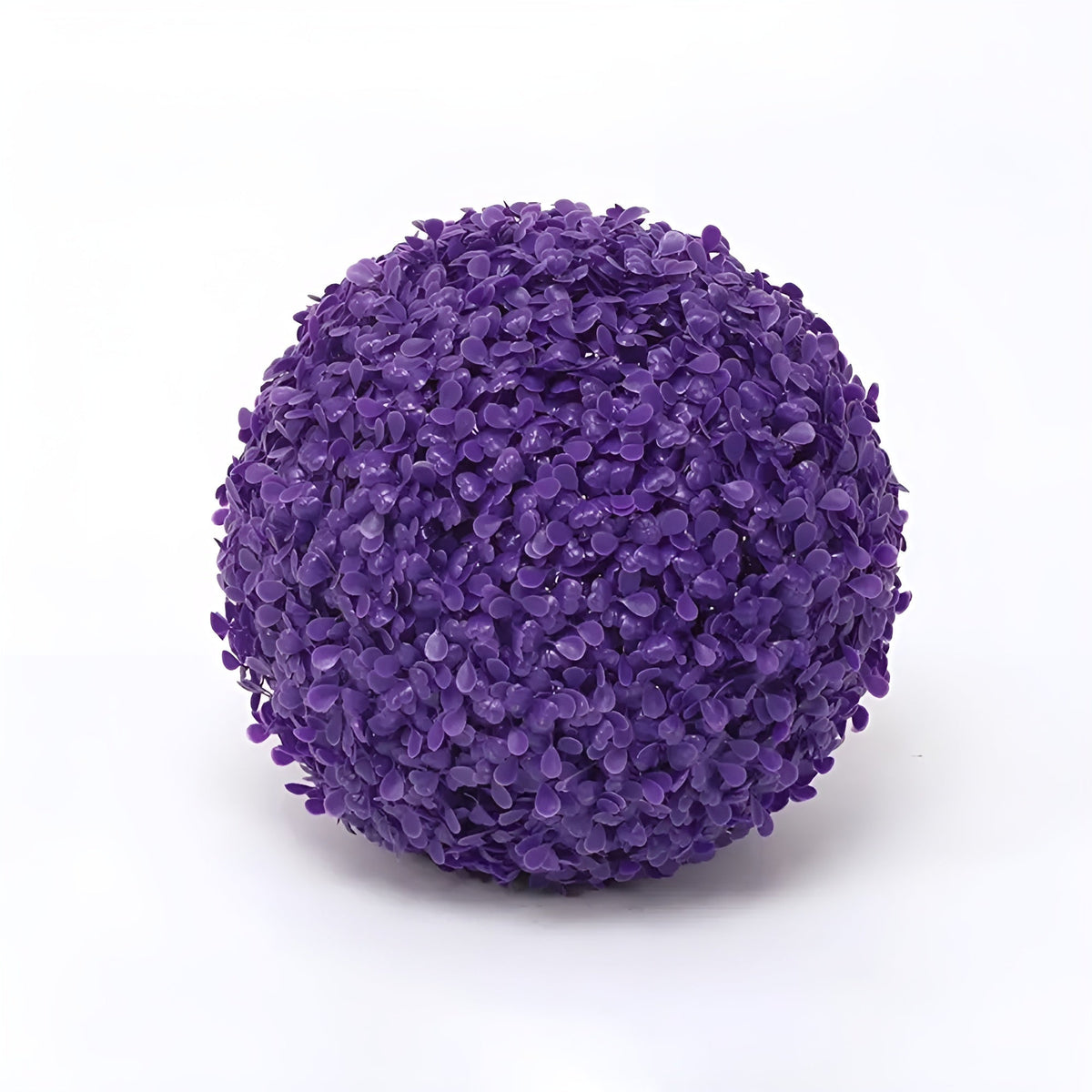 BallPlant Kunstpflanzenkugel in der Farbe Lila, Studioaufnahme