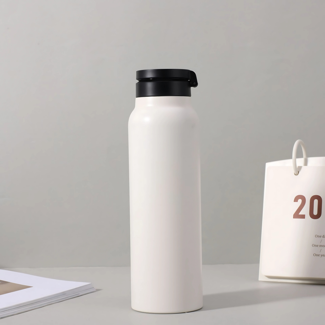 MagneticBottle Insulated Bottle With Magnetic Phone Mount