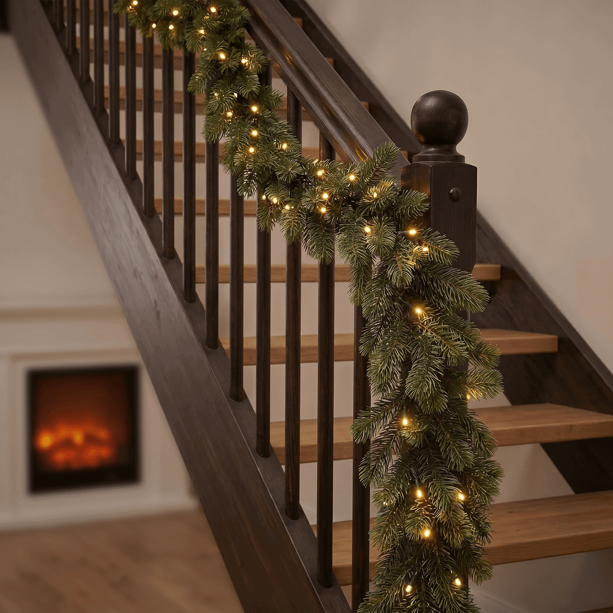 Wintry fir garland with LED – Indoor/Outdoor 270 cm