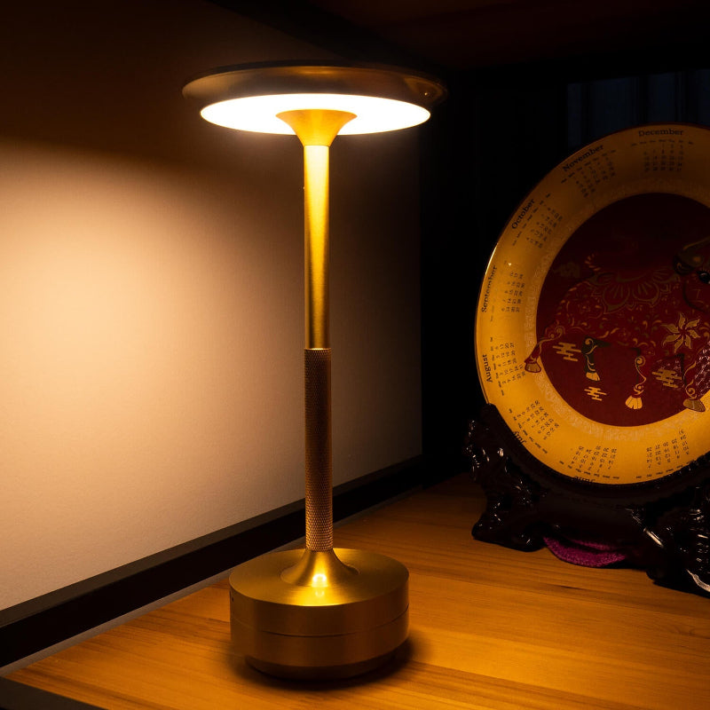 LuxeLamp – Touch bedside lamp with three light colors