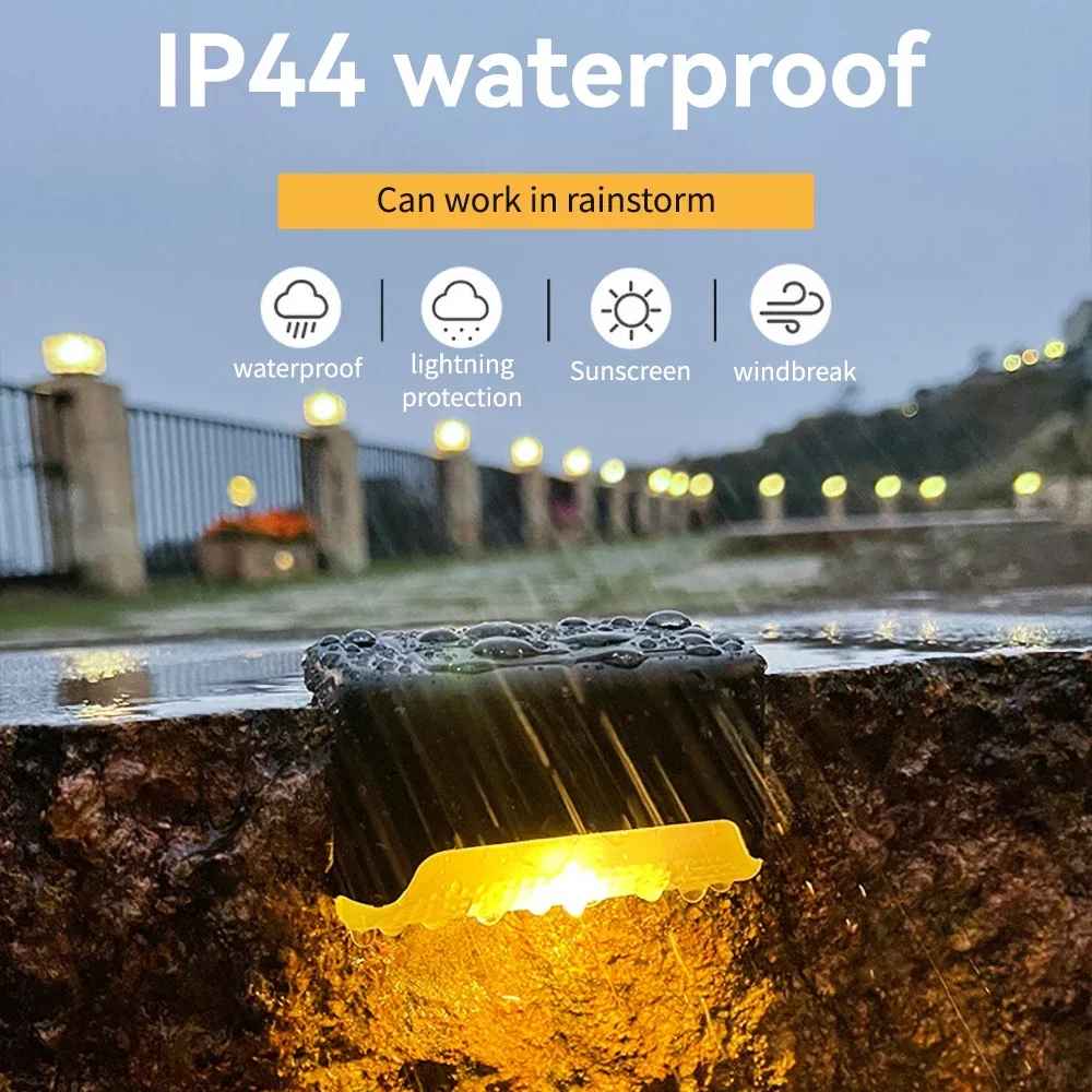 LED solar outdoor light with dusk sensor