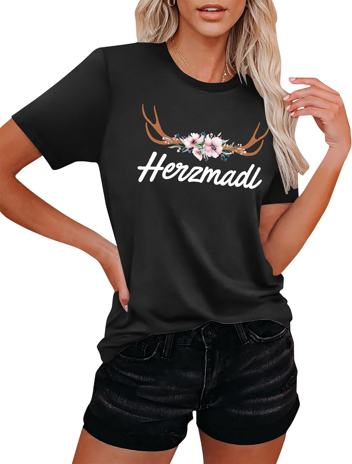 Oktoberfest Women's Short Sleeve T-Shirt, Heart Girl Wiesn Shirt