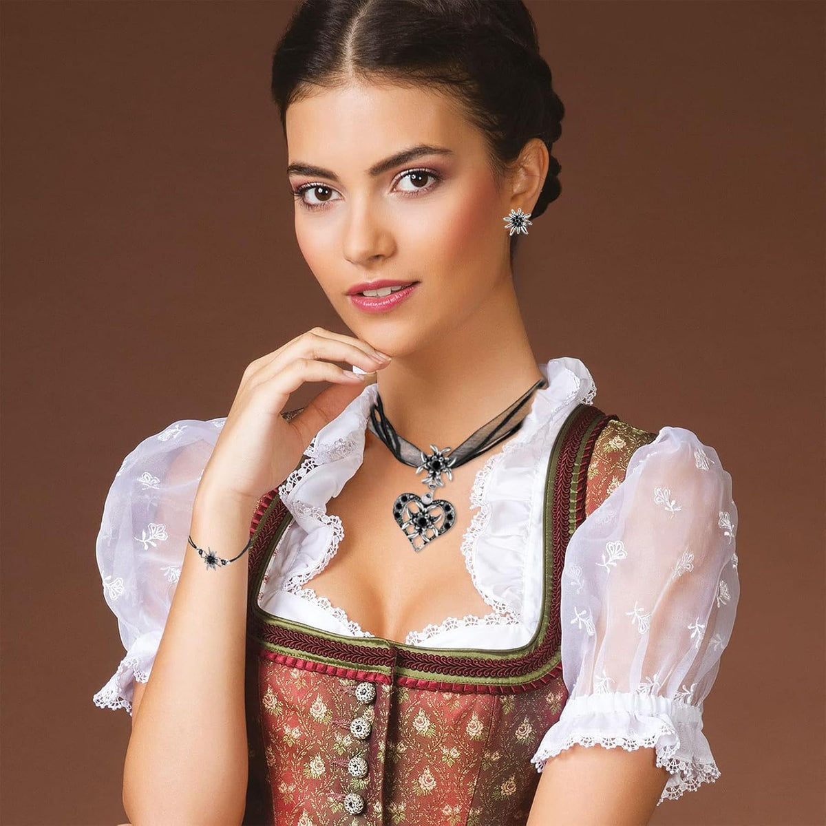 Traditional Jewelry Set Edelweiss Heart Pendant, MountainMystic