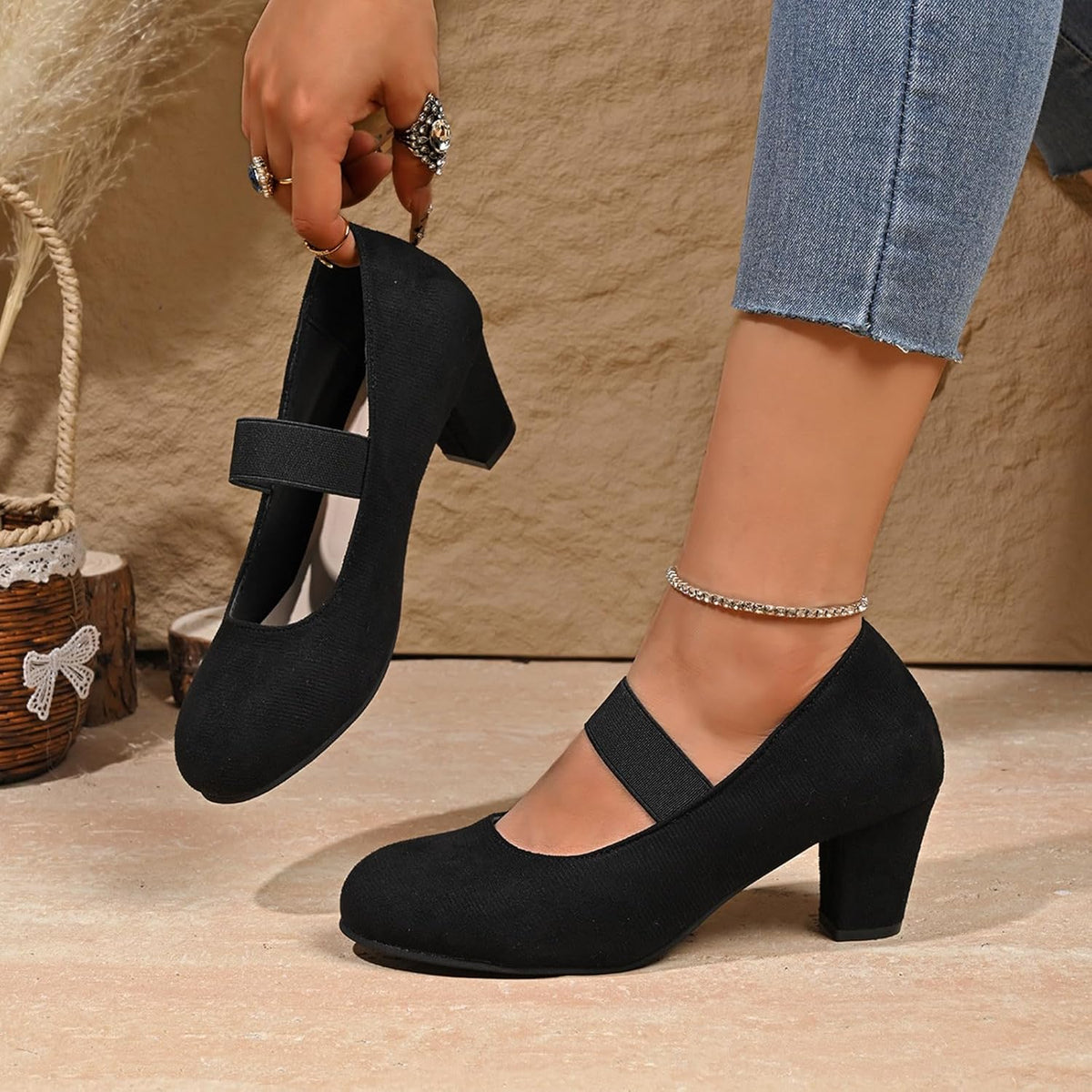 Traditional Women's Oktoberfest Shoes, Velvet Pumps with Elastic Straps