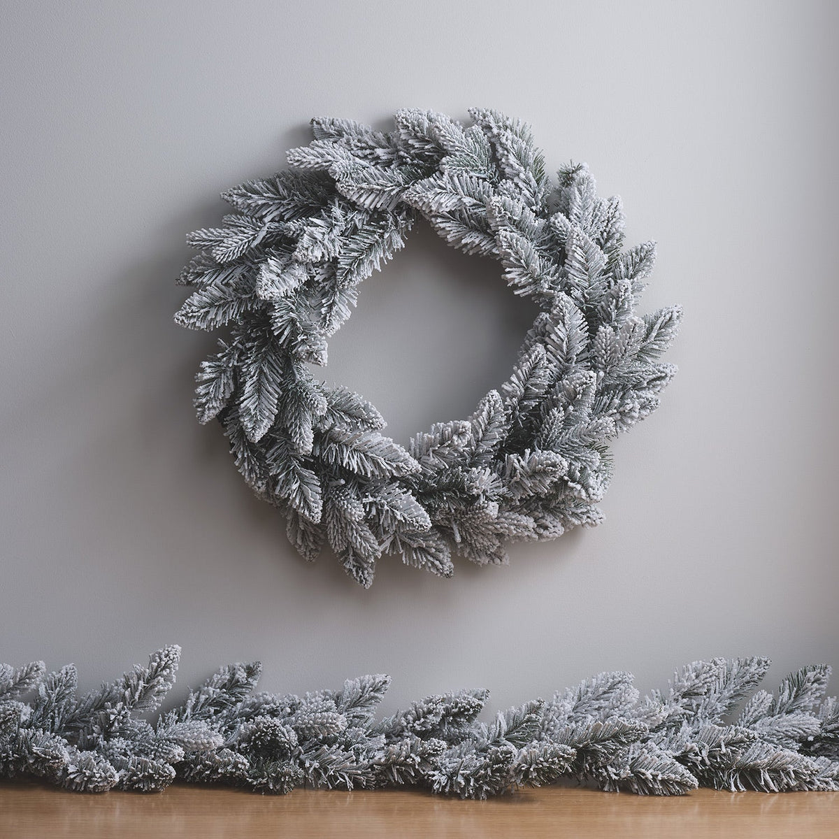 Christmas Wreath and Garland Set – Frosted Indoor