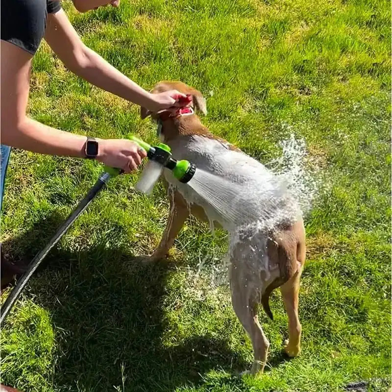 PetShower – Multifunctional pet shower with shampoo dispenser