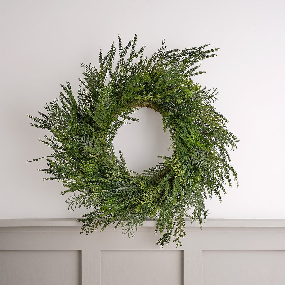 Premium Christmas Wreath – 60 cm