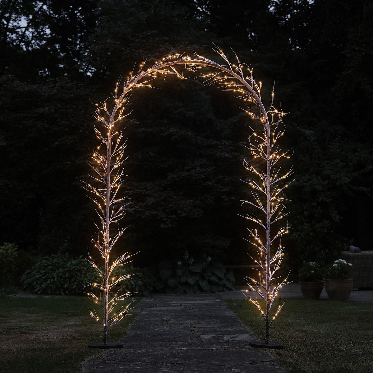 Snow-covered LED candle arch – 2.3 m