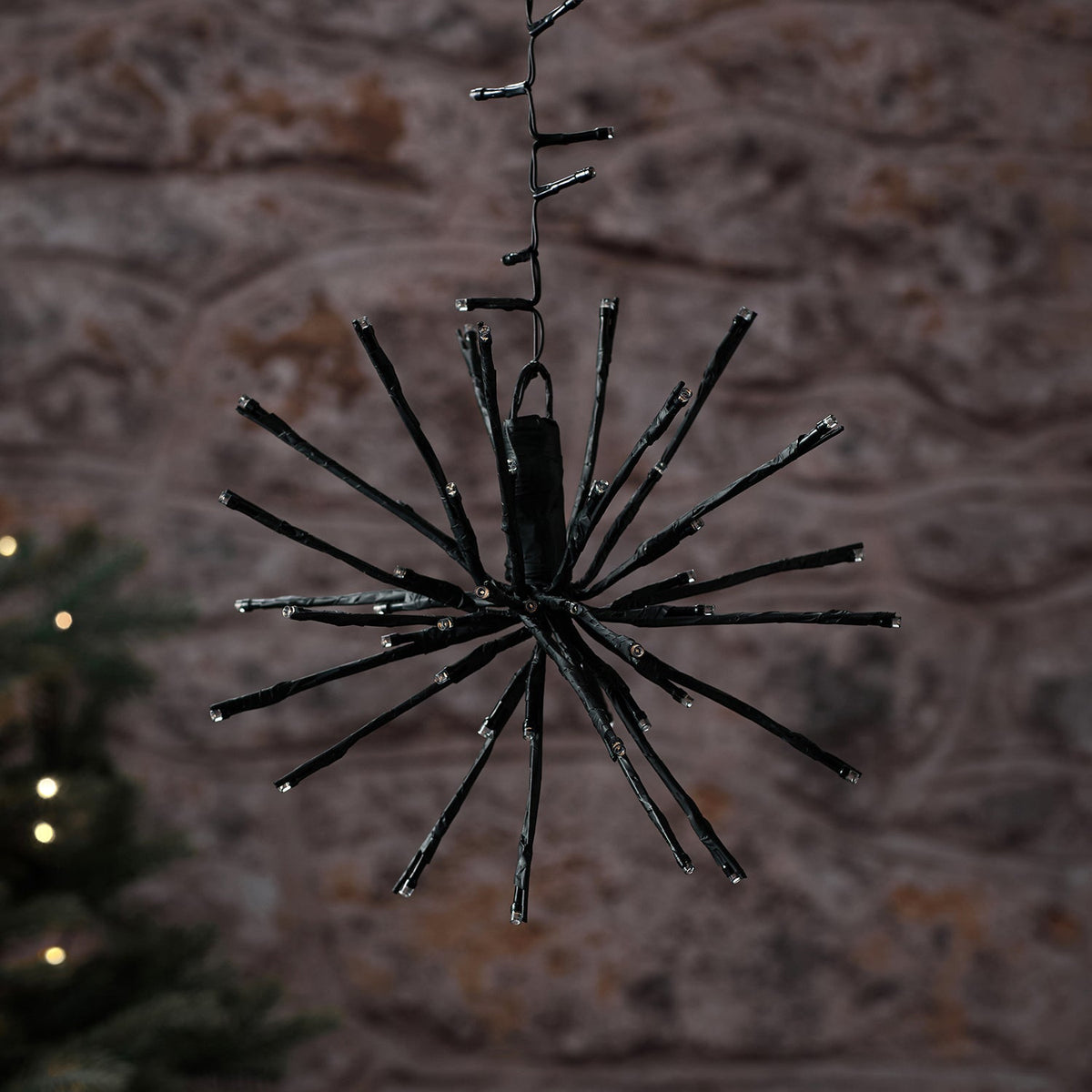 StarburstGlow LED Hanging Decoration with Flashing Effect for Outdoor Use