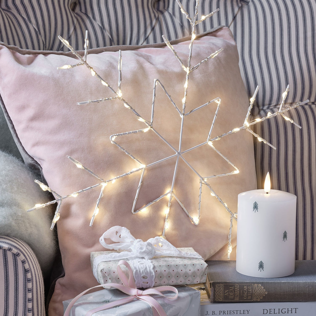 "Osby" LED Snowflake – Christmas Window Decoration