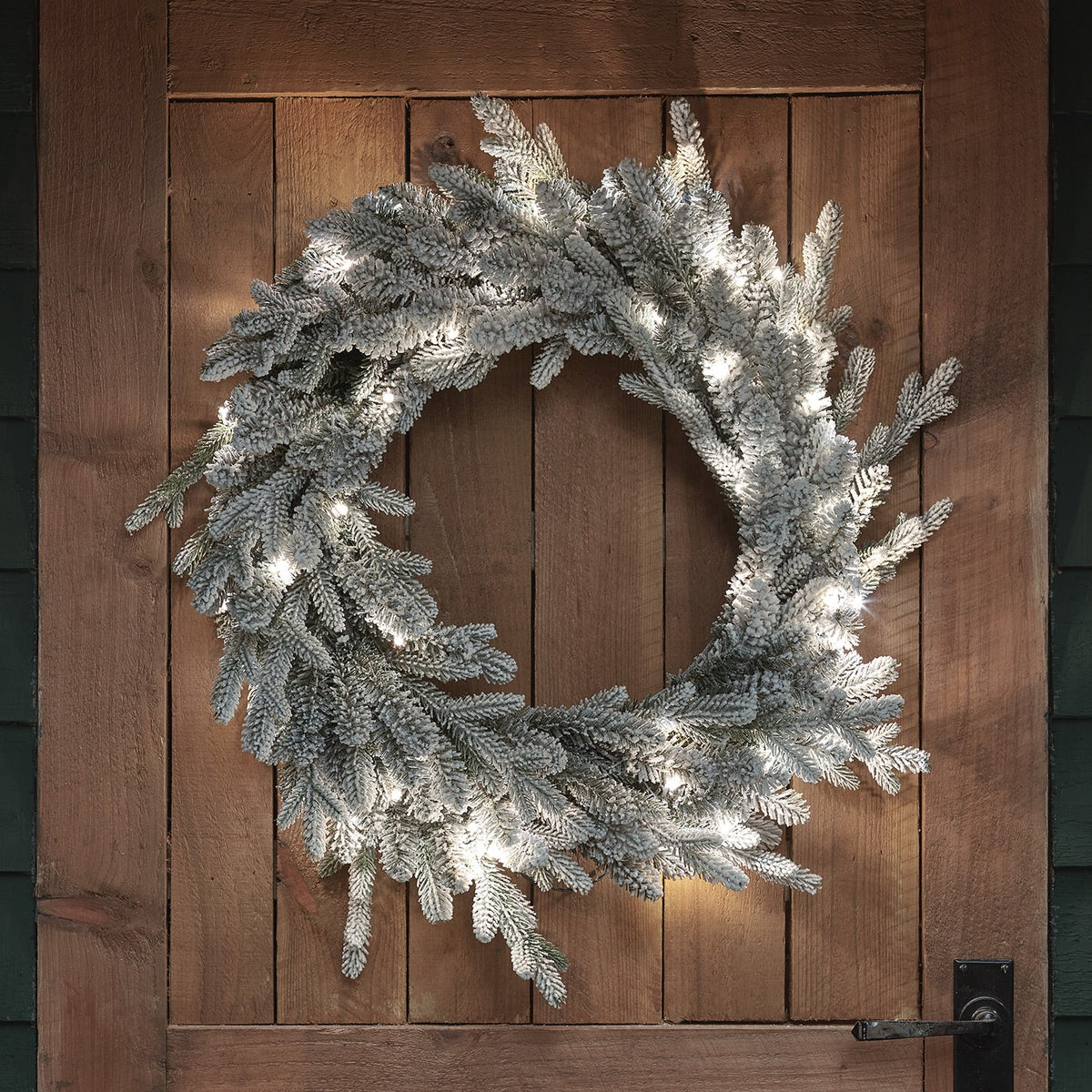 Christmas wreath, illuminated – snow-dusted 60 cm