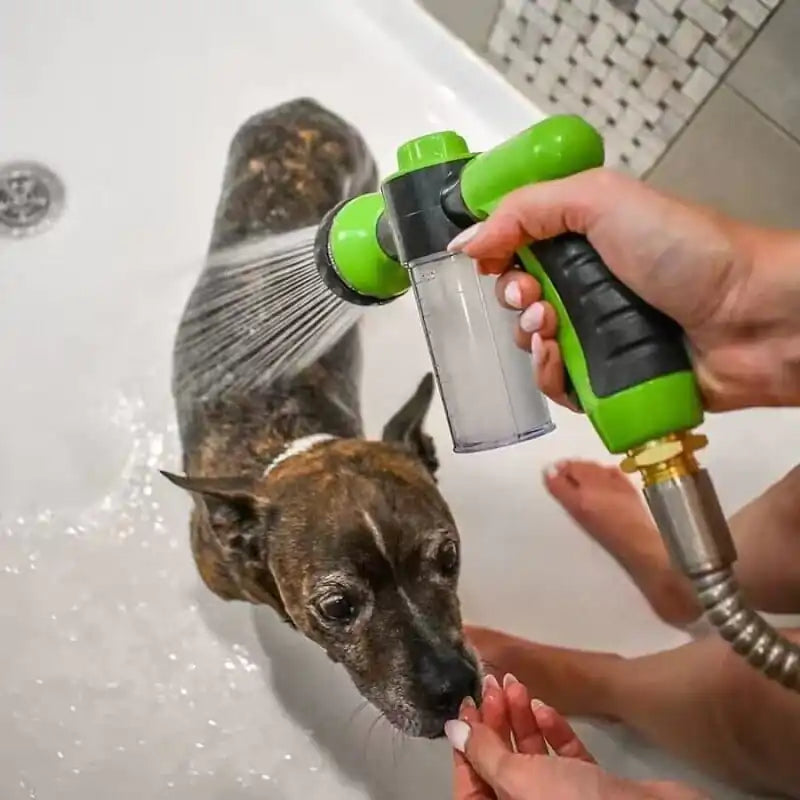 PetShower – Multifunctional pet shower with shampoo dispenser