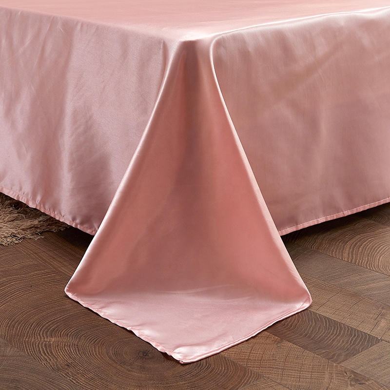 SatinSheet – Glossy satin bedding set