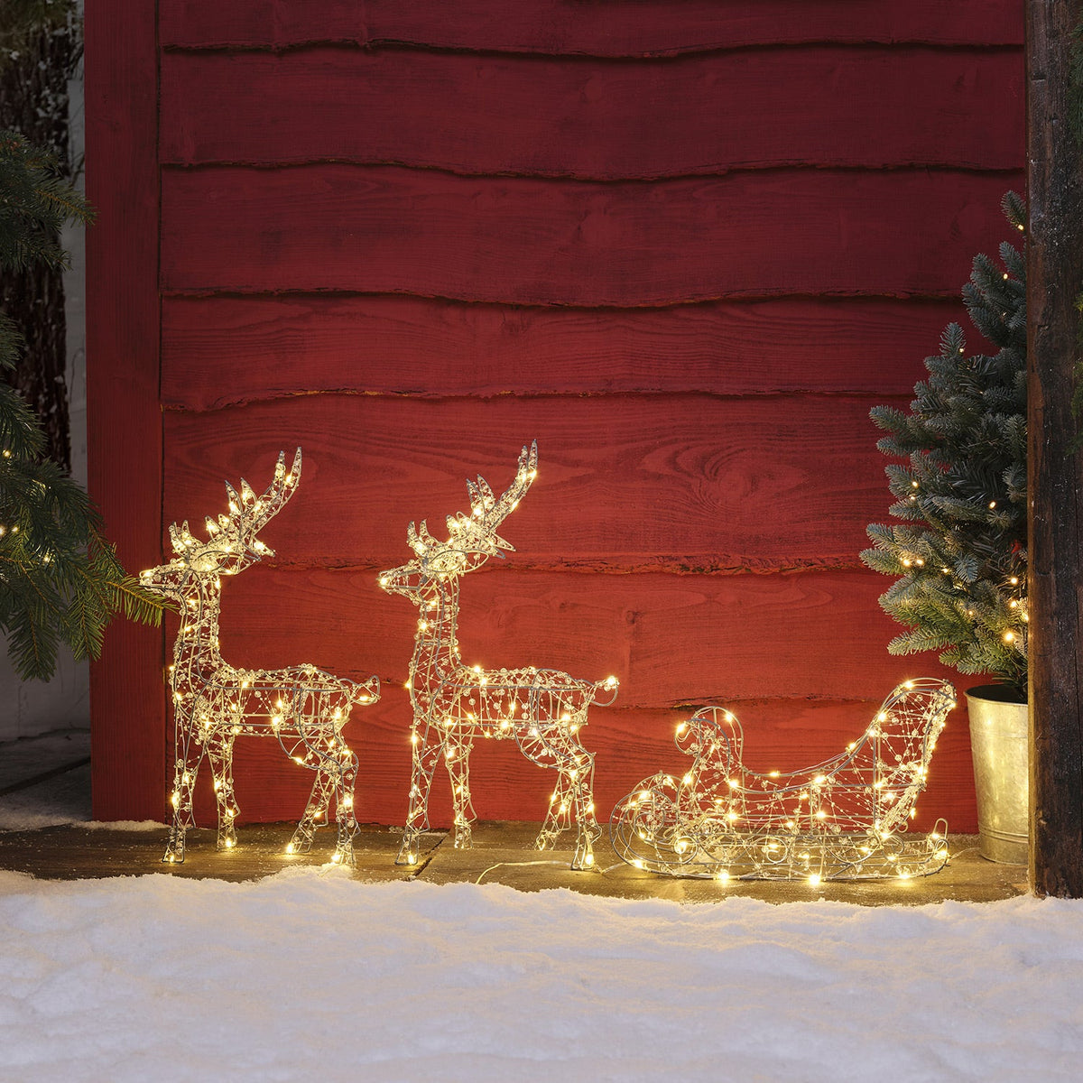 LED Reindeer with Sleigh – Outdoor Christmas Decoration 150 LEDs