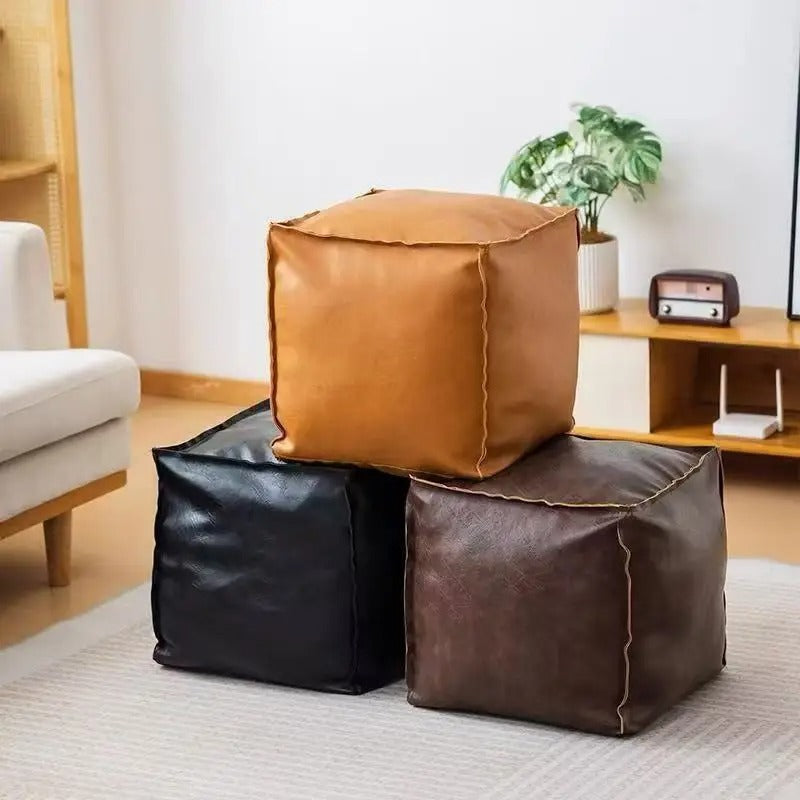 PillowBag – Multifunctional storage bag and pouf
