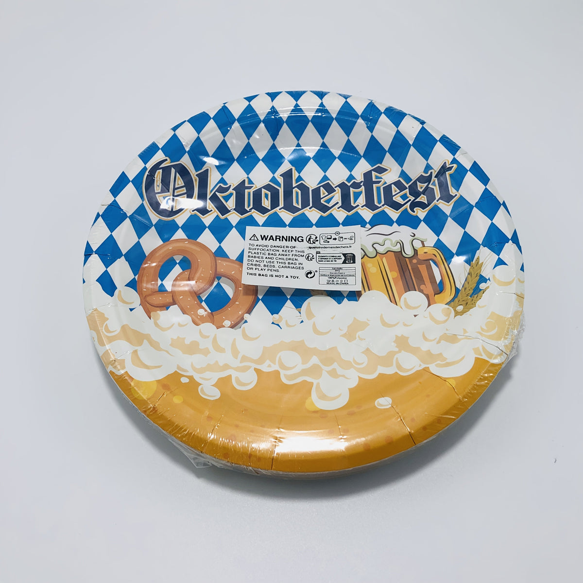 Oktoberfest paper plate set, Bavarian diamond pattern
