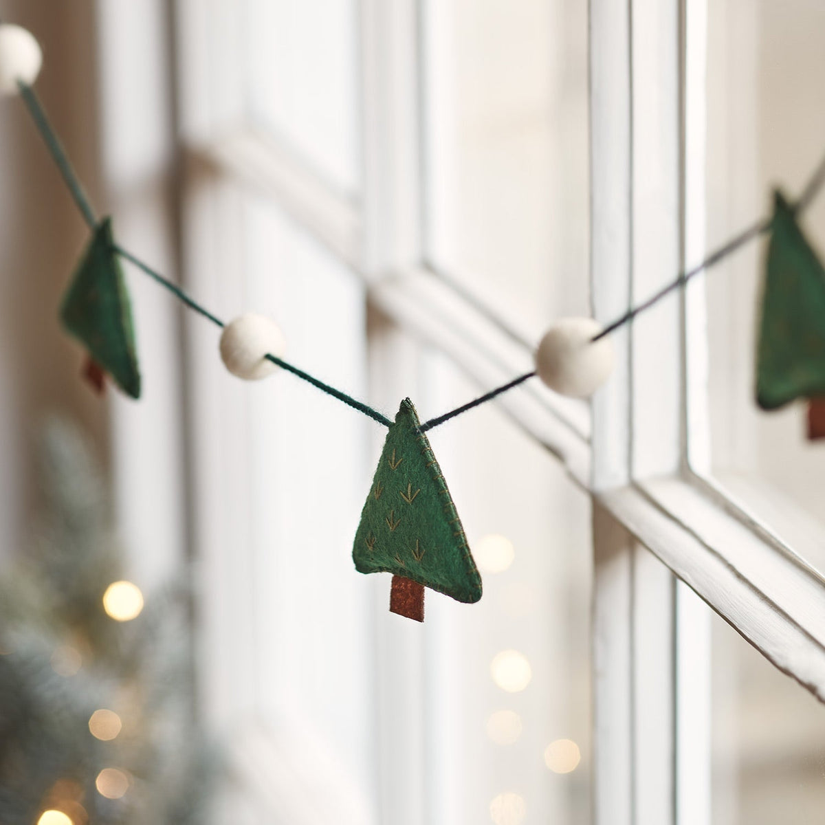 Felt Christmas Garland – Fir Branch Decoration for Interiors