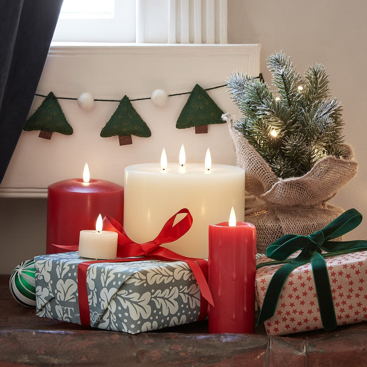 Felt Christmas Garland – Fir Branch Decoration for Interiors