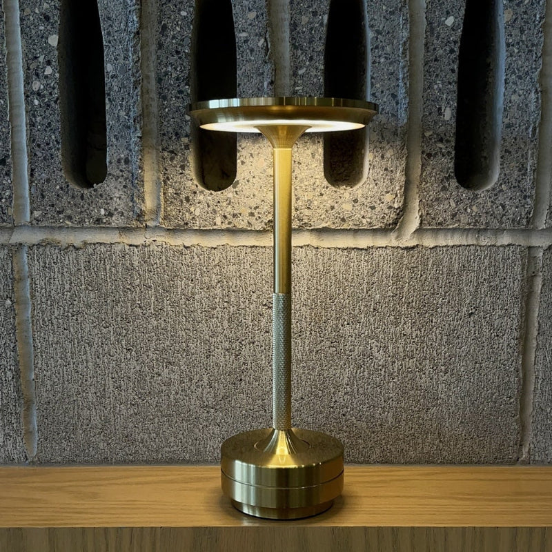 LuxeLamp – Touch bedside lamp with three light colors