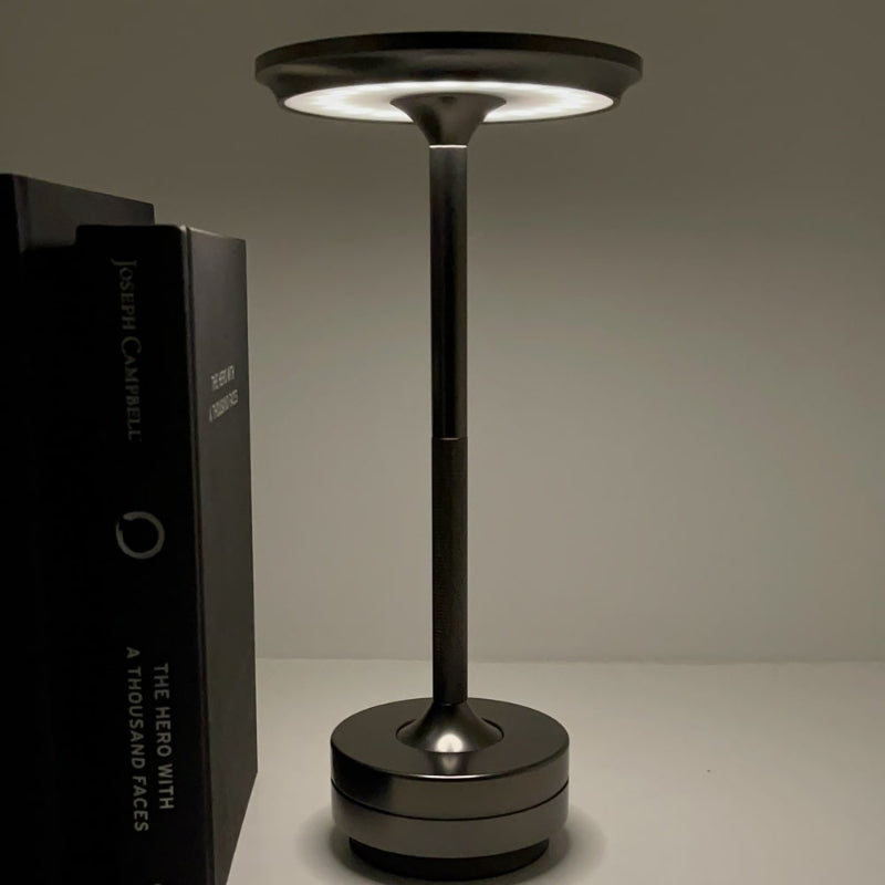LuxeLamp – Touch bedside lamp with three light colors