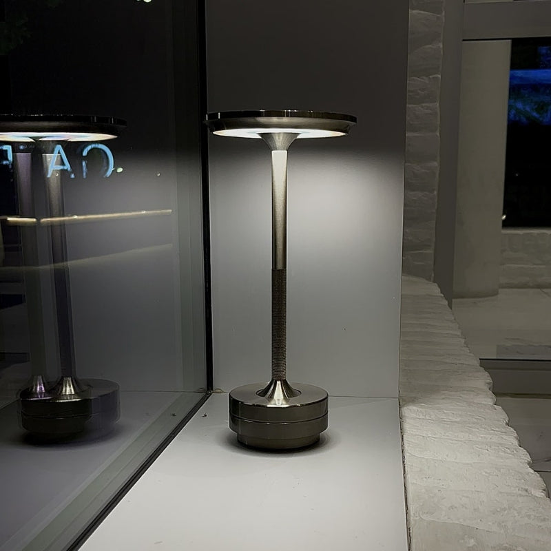 LuxeLamp – Touch bedside lamp with three light colors