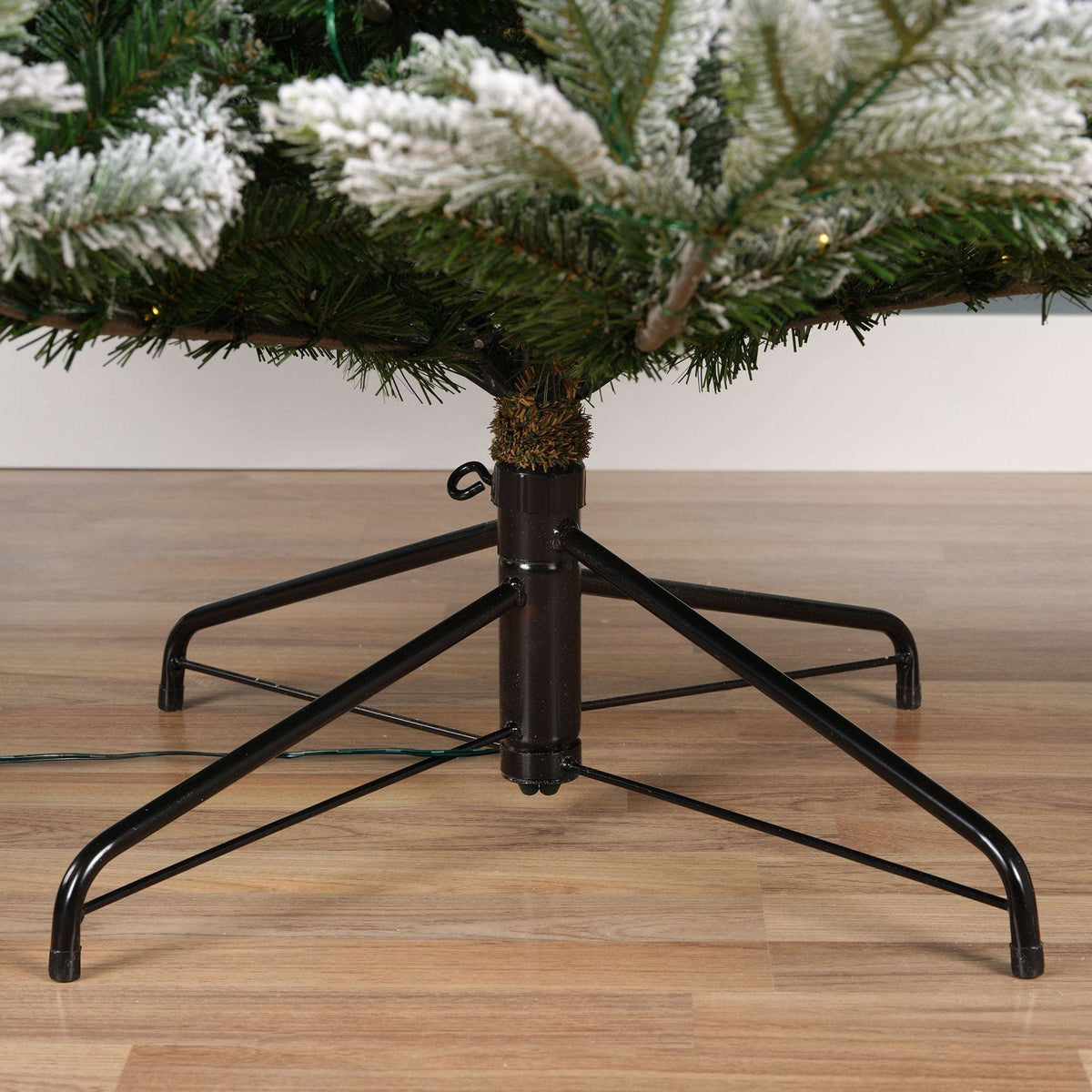 Premium Christmas Tree with LED Lights – Green or Snow-Covered